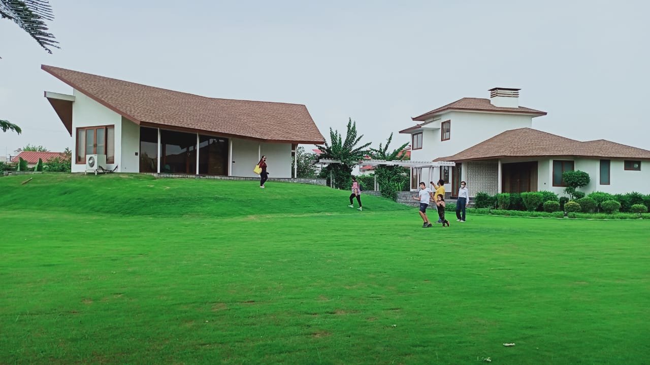 Green Beauty Farm House — delivered farmhouse 02, Noida